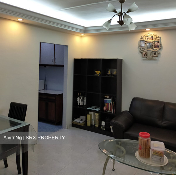 Hougang Avenue 8 thumbnail photo